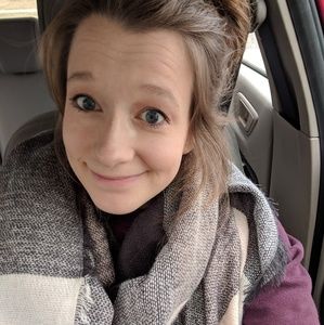 Meet your Posher, Hope